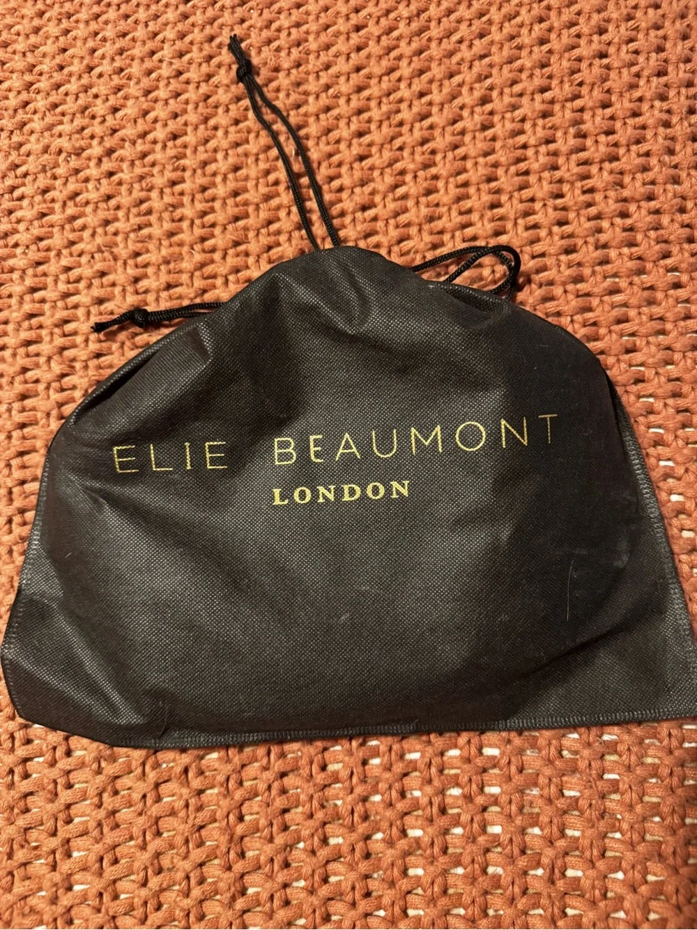 Elie Beaumont Black Leather Crossbody Pouch